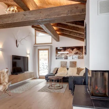Horská chata Remy Mountain View---contact #whatsap Before Booking # -i-43--681--8157--1600- Kirchberg in Tirol