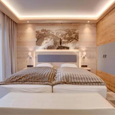 Remy Mountain View---contact #whatsap Before Booking # -i-43--681--8157--1600- Horská chata Kirchberg in Tirol